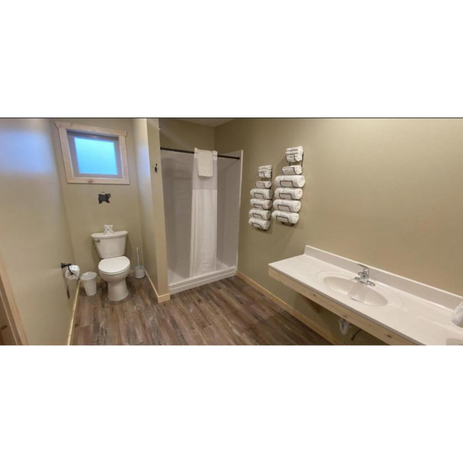 Canary Beach Resort Glenwood Bagian luar foto