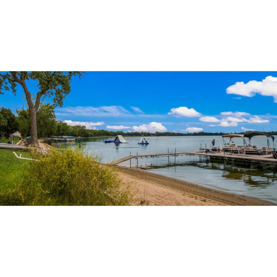 Canary Beach Resort Glenwood Bagian luar foto