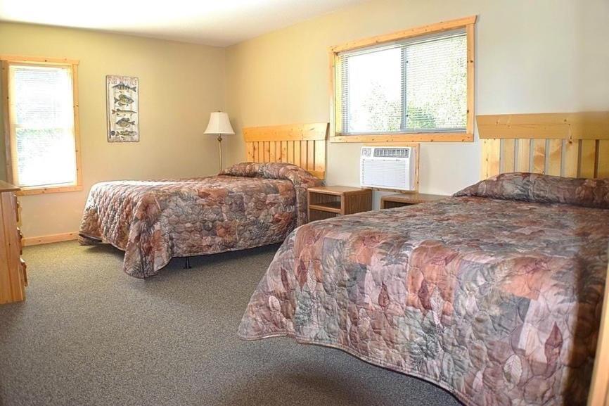 Canary Beach Resort Glenwood Bagian luar foto